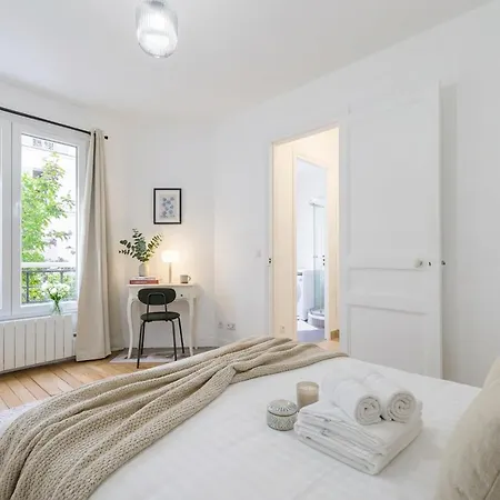 Holiday home Guersant - Maison Cosy 6pax Proche Etoile Paris